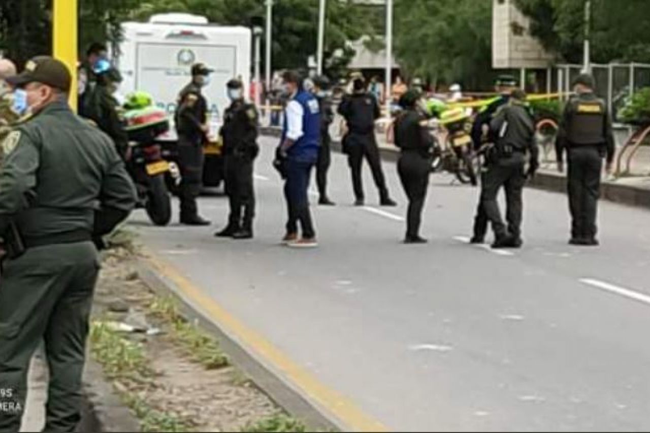 Atacan Estación De Policía De Colombia