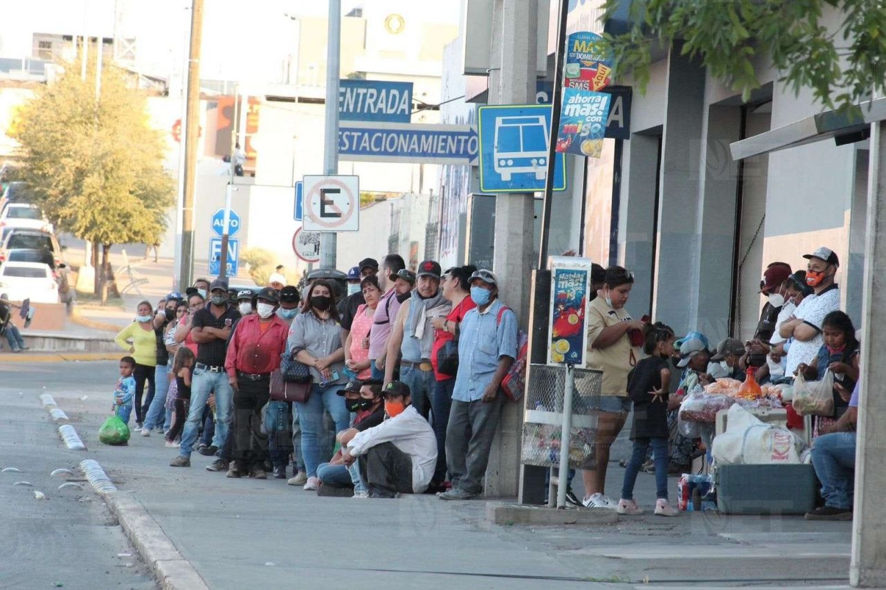 Exigen usuarios de transporte público extender horarios en Chihuahua
