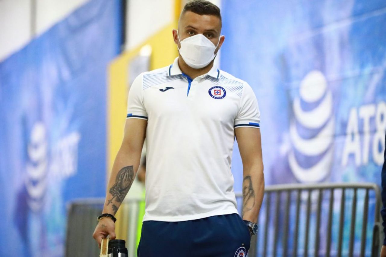 Cruz Azul pierde a ‘Cabecita’ Rodríguez por lesión