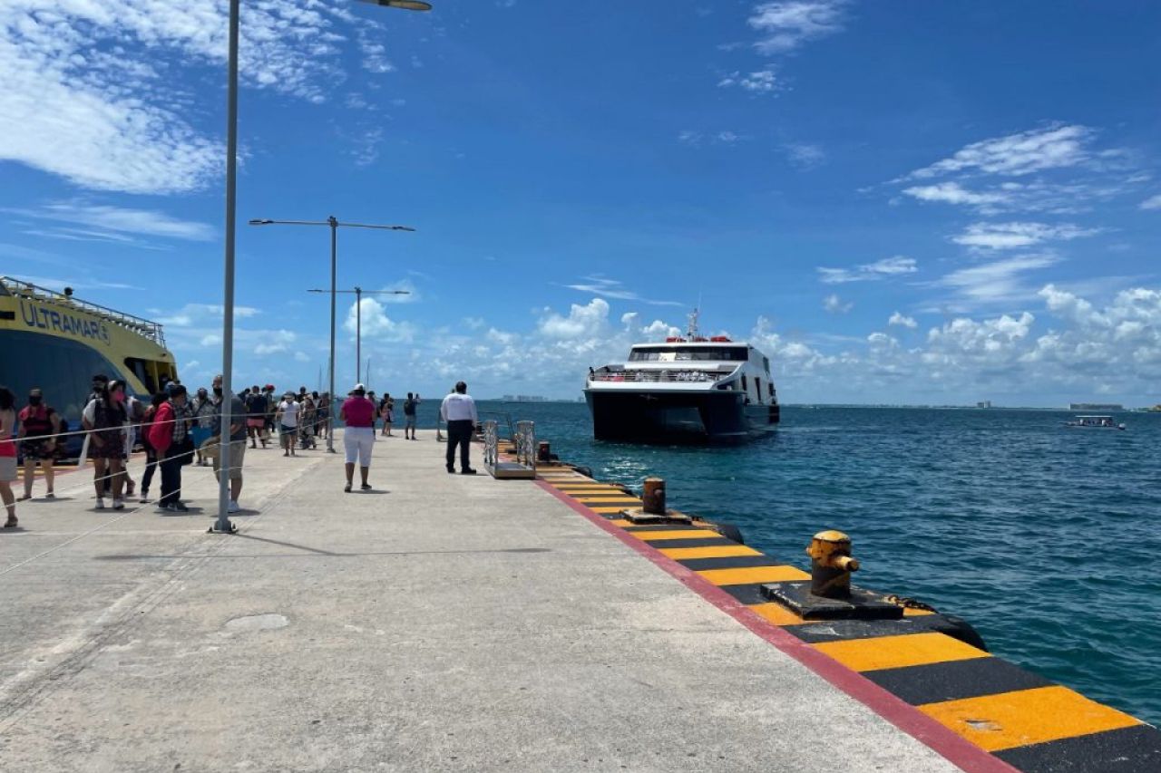 Barcos de Xcaret listos para iniciar operaciones Cancún-Isla Mujeres