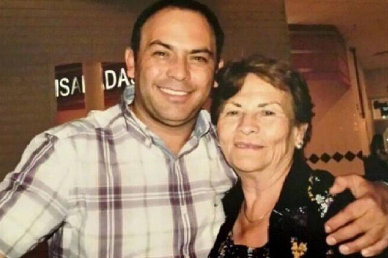 Lamenta Cruz Pérez fallecimiento de madre de Marco Quezada