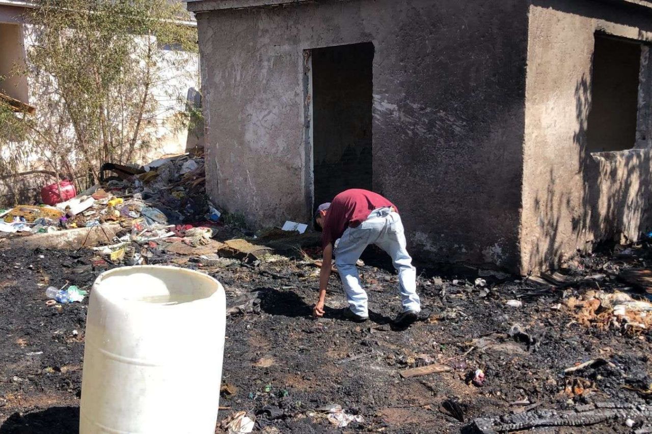 Incendian casa abandonada en Chihuahua