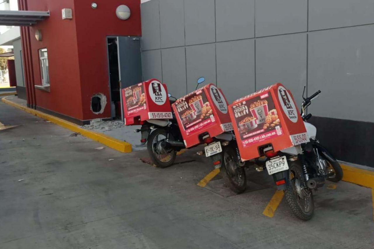 En un solo día roban en dos KFC de Chihuahua