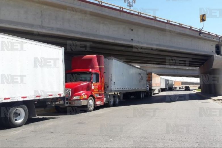 Capacitaciones de traileros tardan 8 meses; hay escasez de choferes