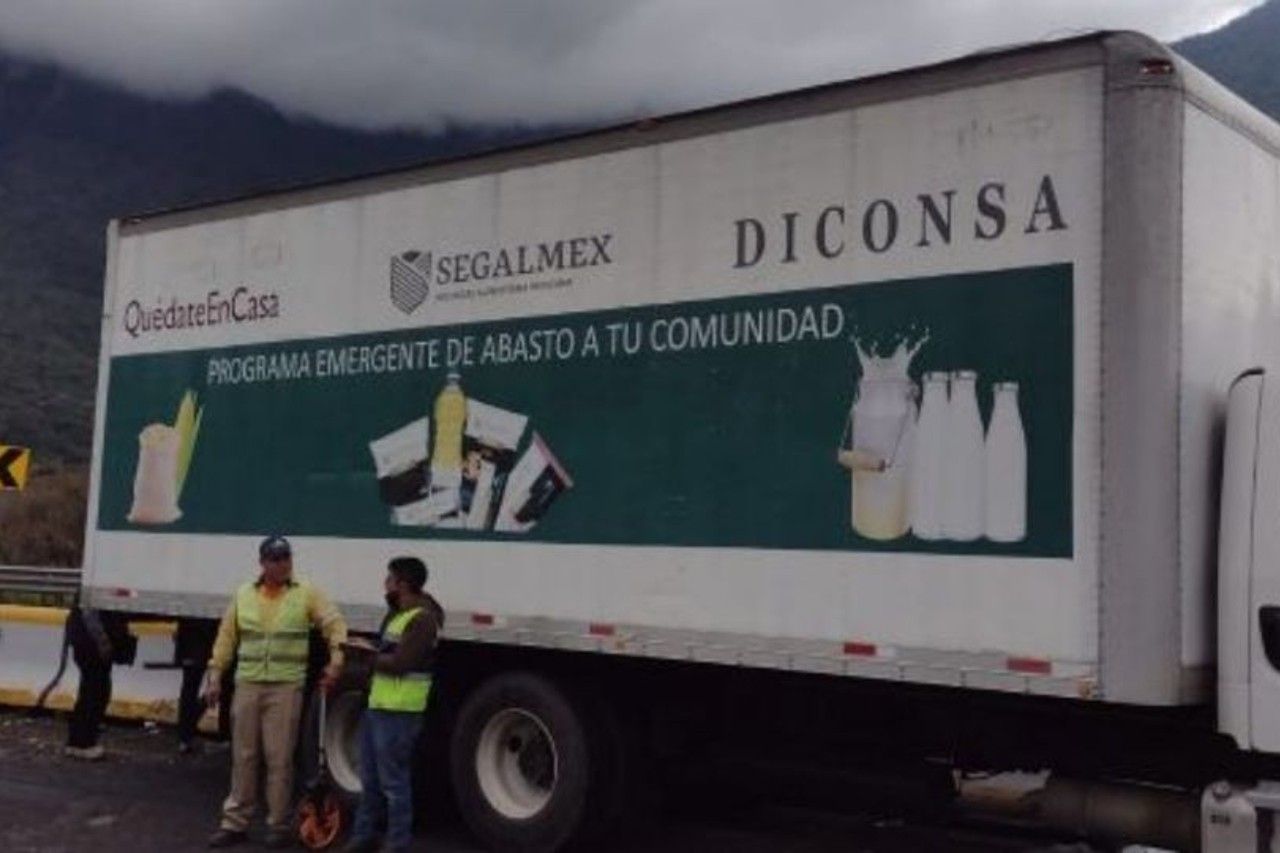 Denuncia Segalmex falsificación de imagen en camión que transportaba migrantes