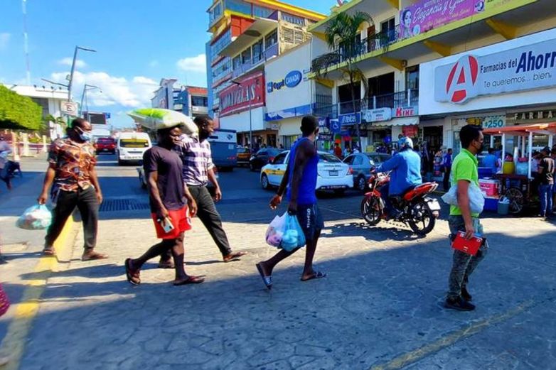 Continúan varados en Tapachula al menos el 20% de migrantes con QR