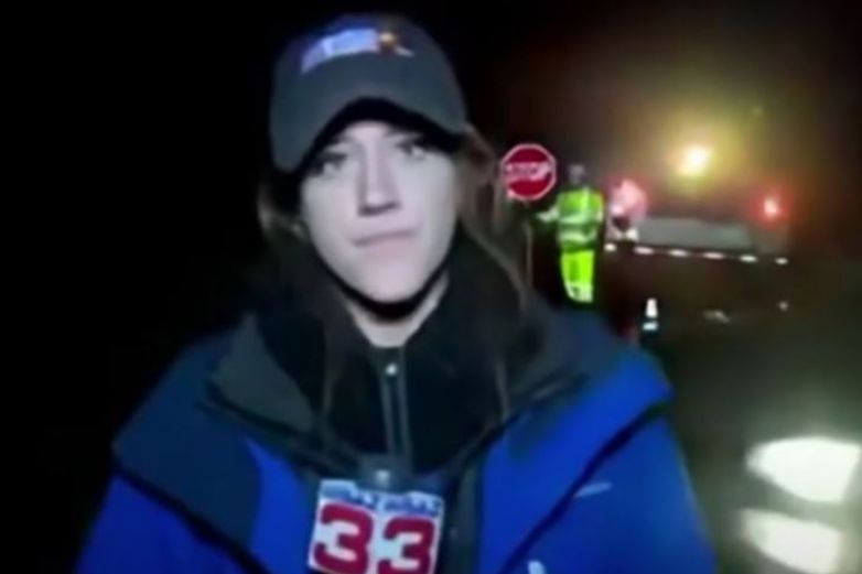 Video: Atropellan a reportera en plena transmisión 