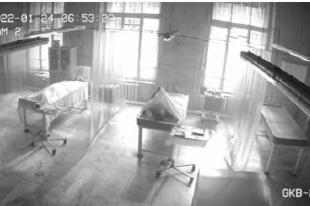 Video: Cadáver vuelve a la vida en morgue de Rusia