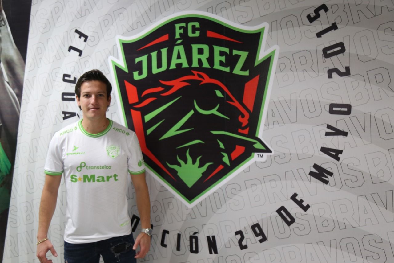 Presenta FC Juárez a Carlos Fierro como refuerzo