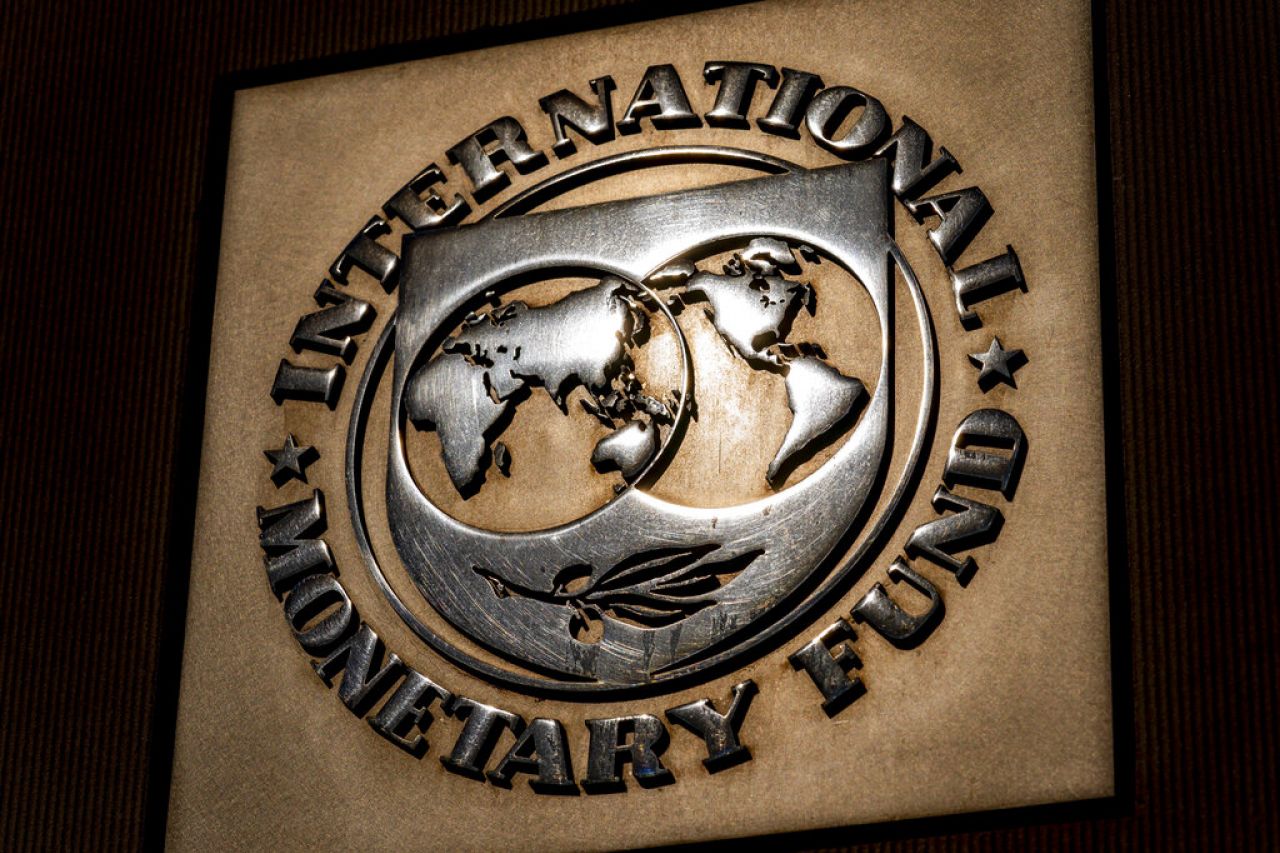 Reduce FMI pronóstico de crecimiento económico mundial