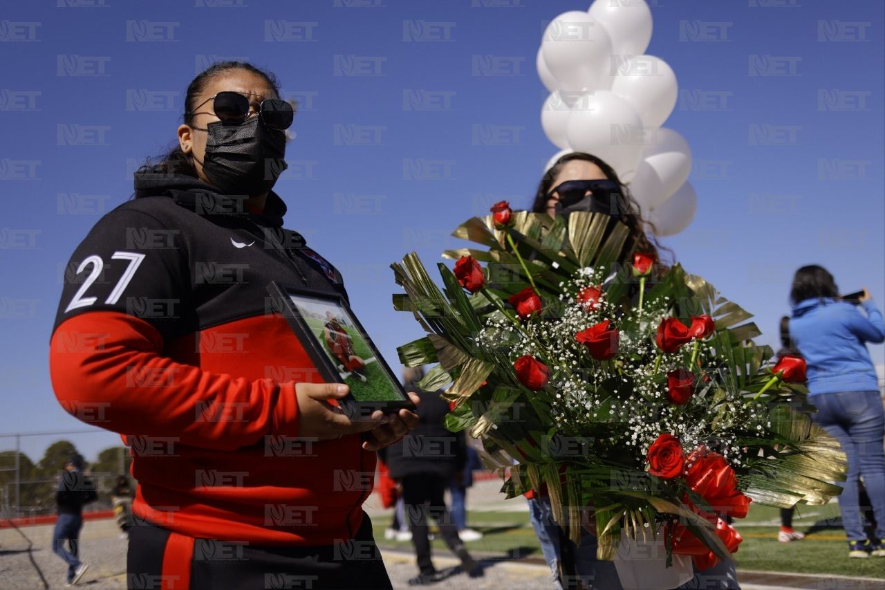 Rinden homenaje a Leslye, joven futbolista asesinada en Las Misiones