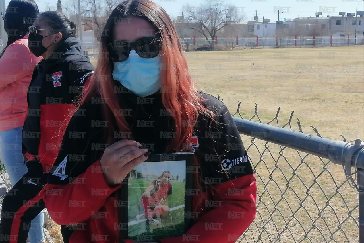 Rinden homenaje a Leslye, joven futbolista asesinada en Las Misiones