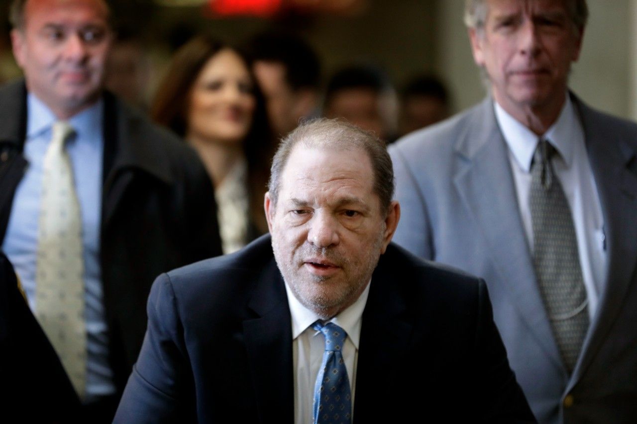 Tribunal de Nueva York anula condena a Harvey Weinstein