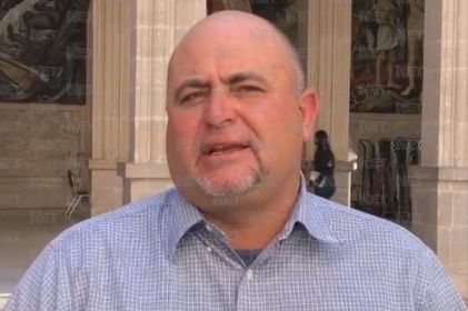 Julián LeBarón anuncia su candidatura a la gubernatura de Chihuahua