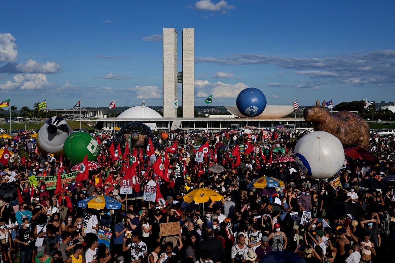 Protestan en Brasil por iniciativas que afectan a indígenas