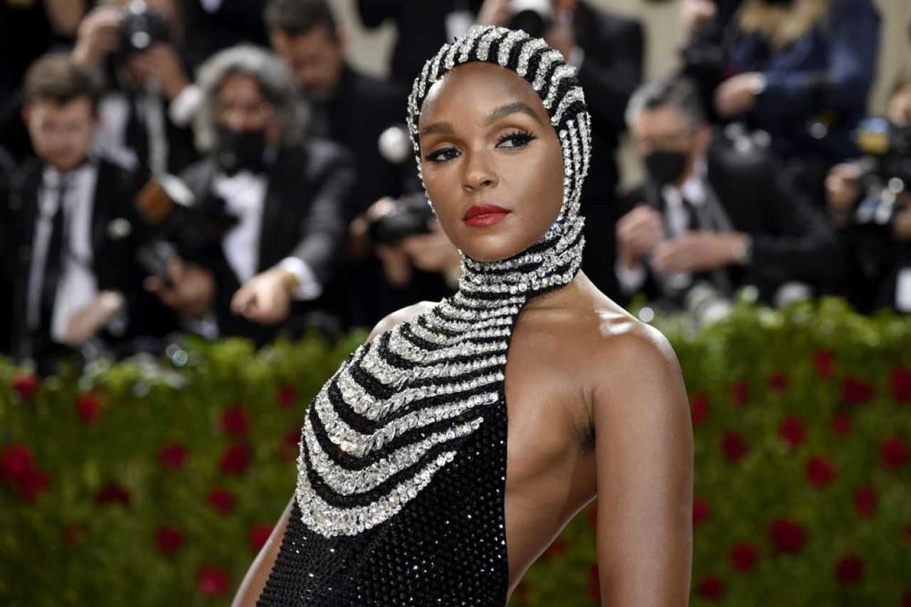 Met Gala 2022: Así lucen las celebridades en la alfombra roja