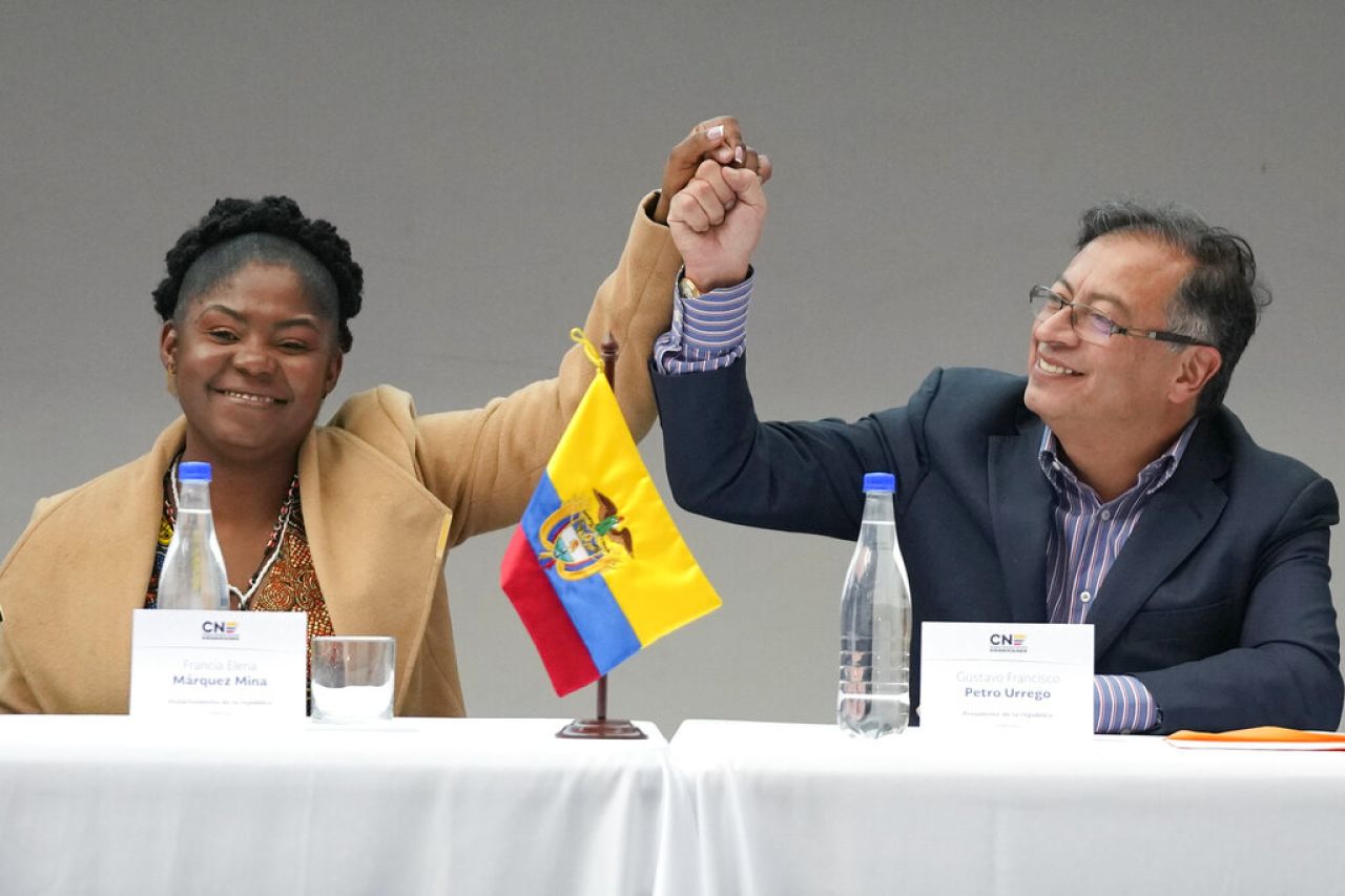 Petro recibe credencial de presidente electo de Colombia