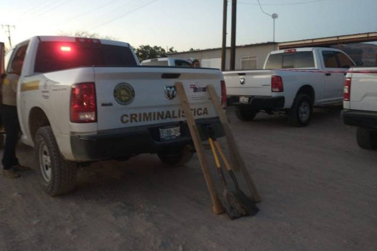 Hallan fosa clandestina en granja de Chihuahua; arrestan a 3