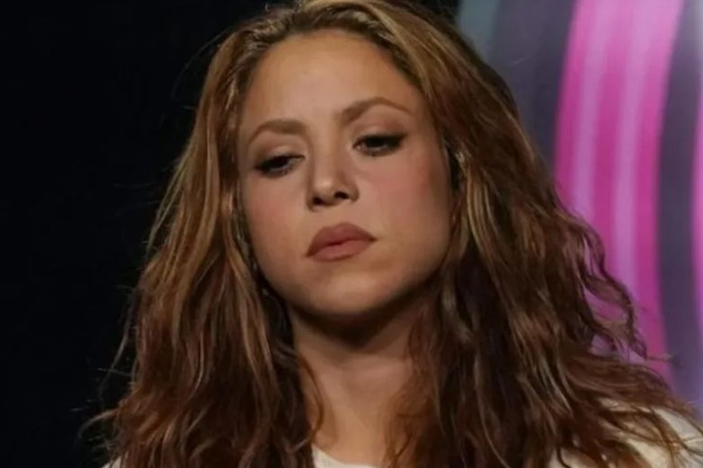 Shakira está muy triste tras ruptura con Piqué: Carlos Vives