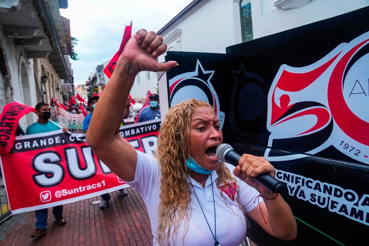 Obreros marchan contra alza de gasolina y alimentos en Panamá