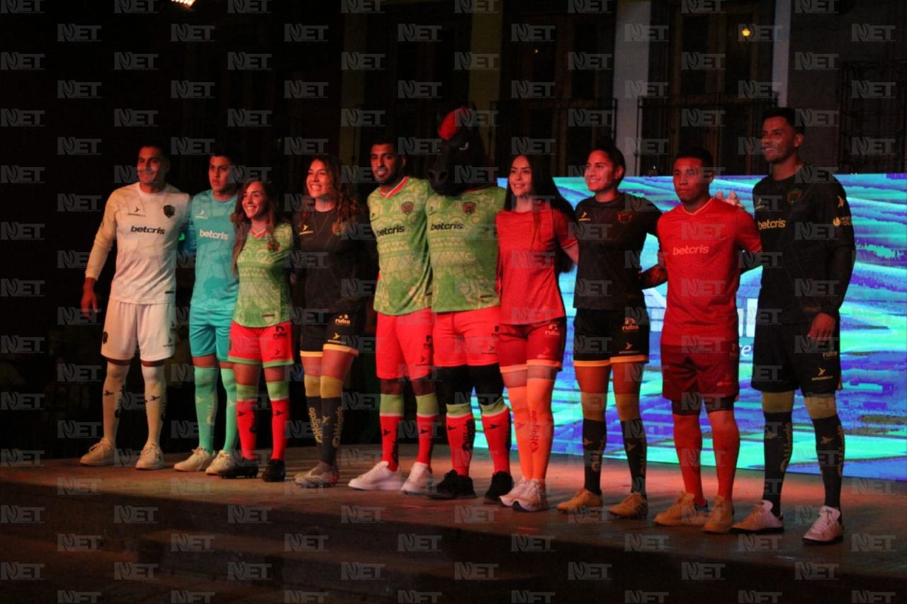 Presenta FC Juárez nuevos uniformes
