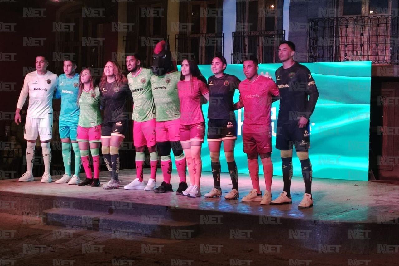 Presentan los Bravos del FC Juárez su nuevo uniforme