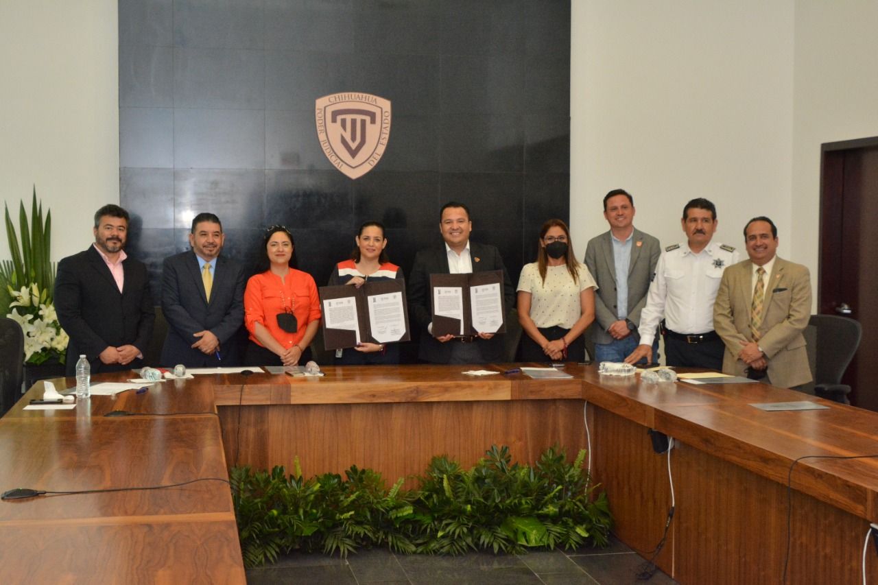 Firman Poder Judicial y Delicias convenio para capacitar a policías