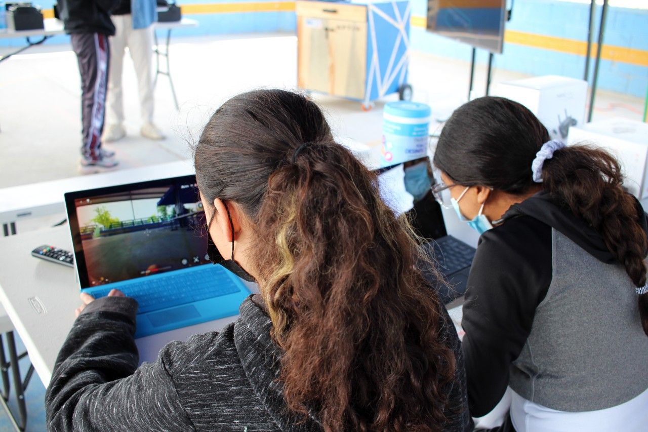 ‘Fab Lab’ evita deserción escolar en Juárez