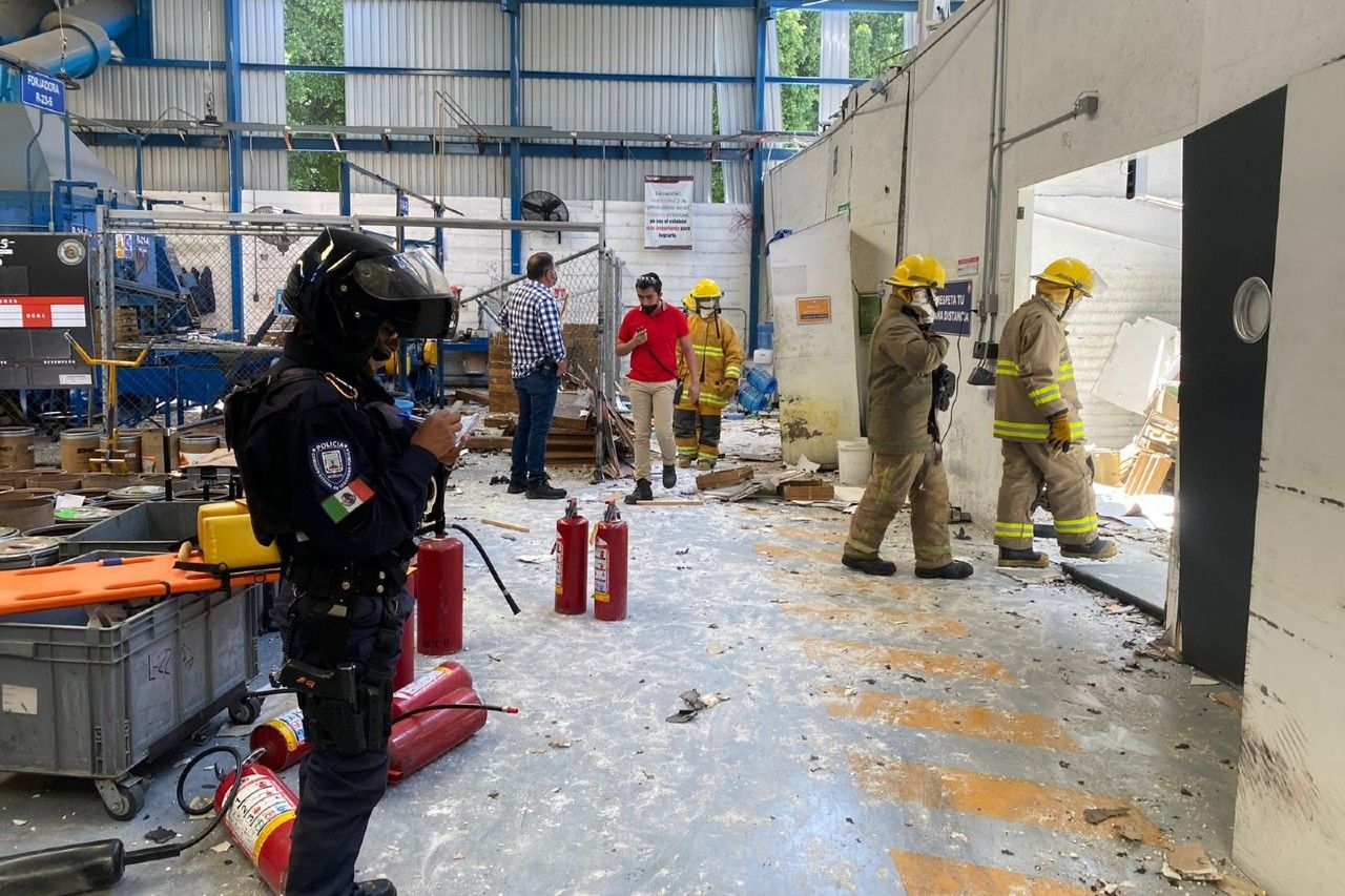 Explosión en fábrica deja 6 heridos en Morelos