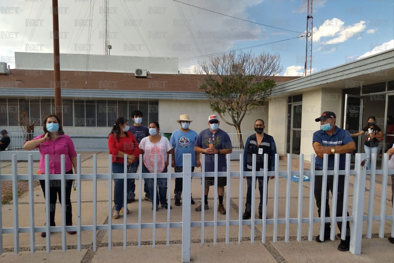 Vecinos de El Granjero toman oficinas de la CFE por falta de luz
