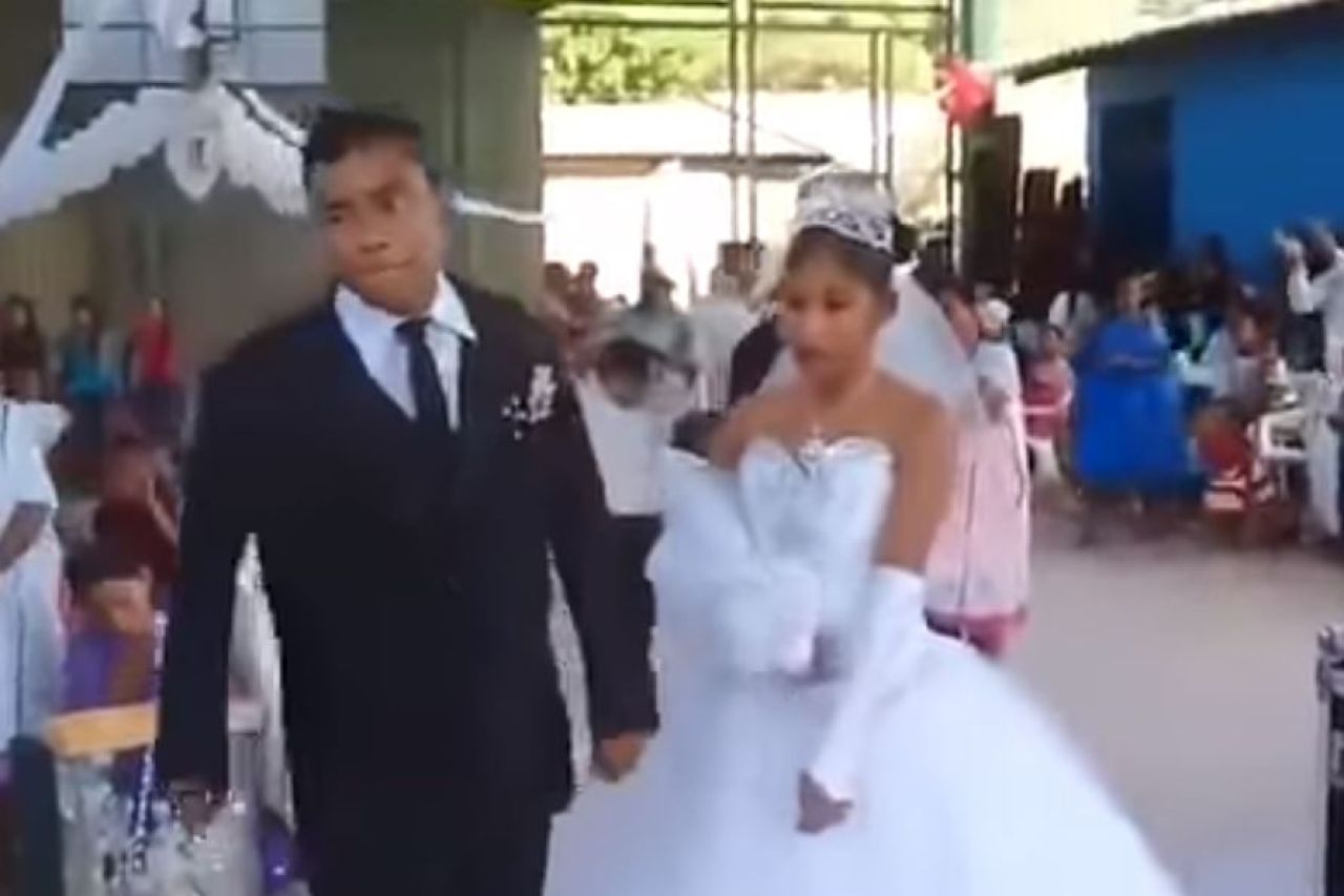 Video: ¡Qué ganas! Recién casados se viralizan por su entusiasmo