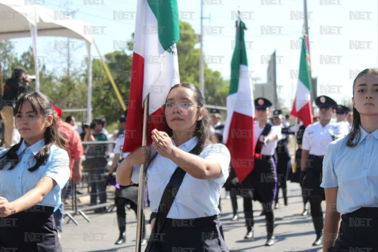 Inicia desfile cívico militar del 16 de septiembre