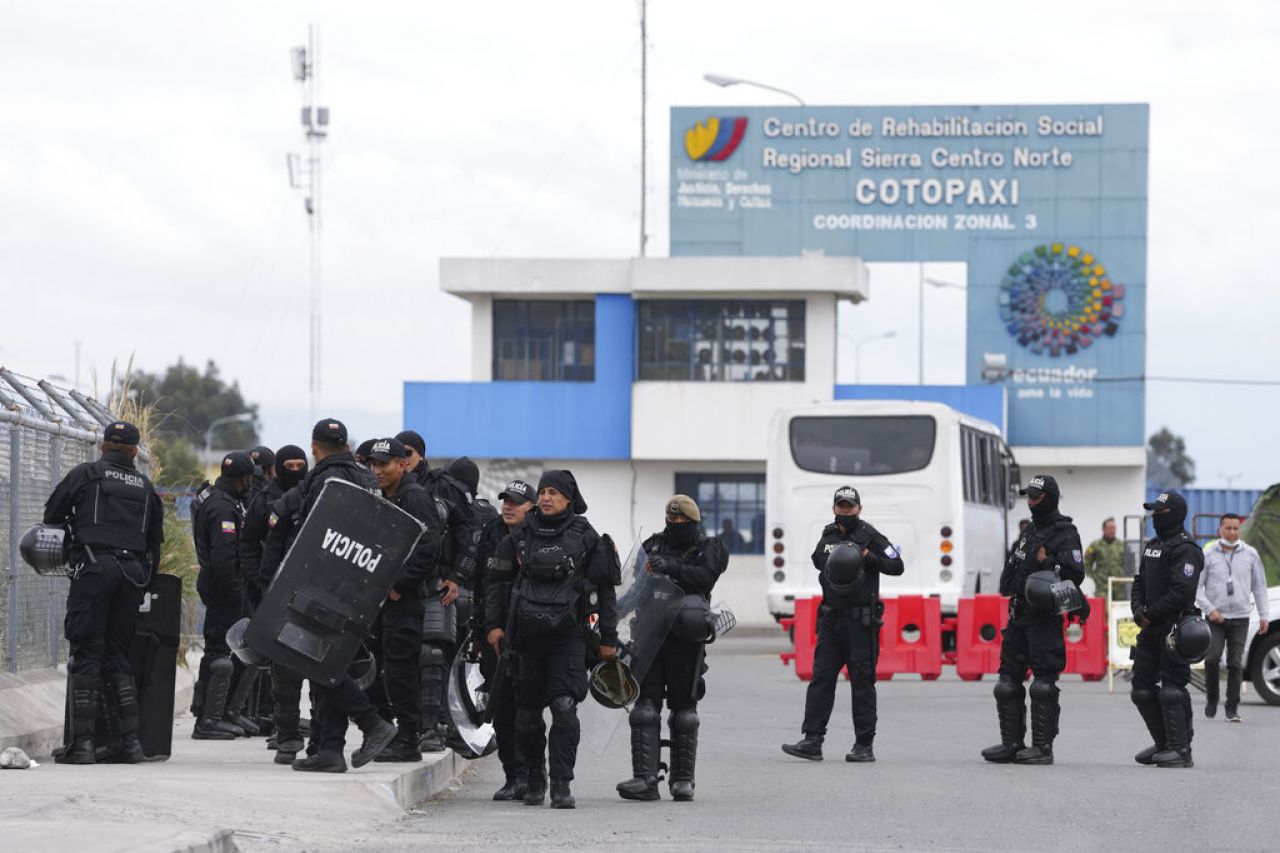 Confirman muerte de capo del narcotráfico en motín en Ecuador