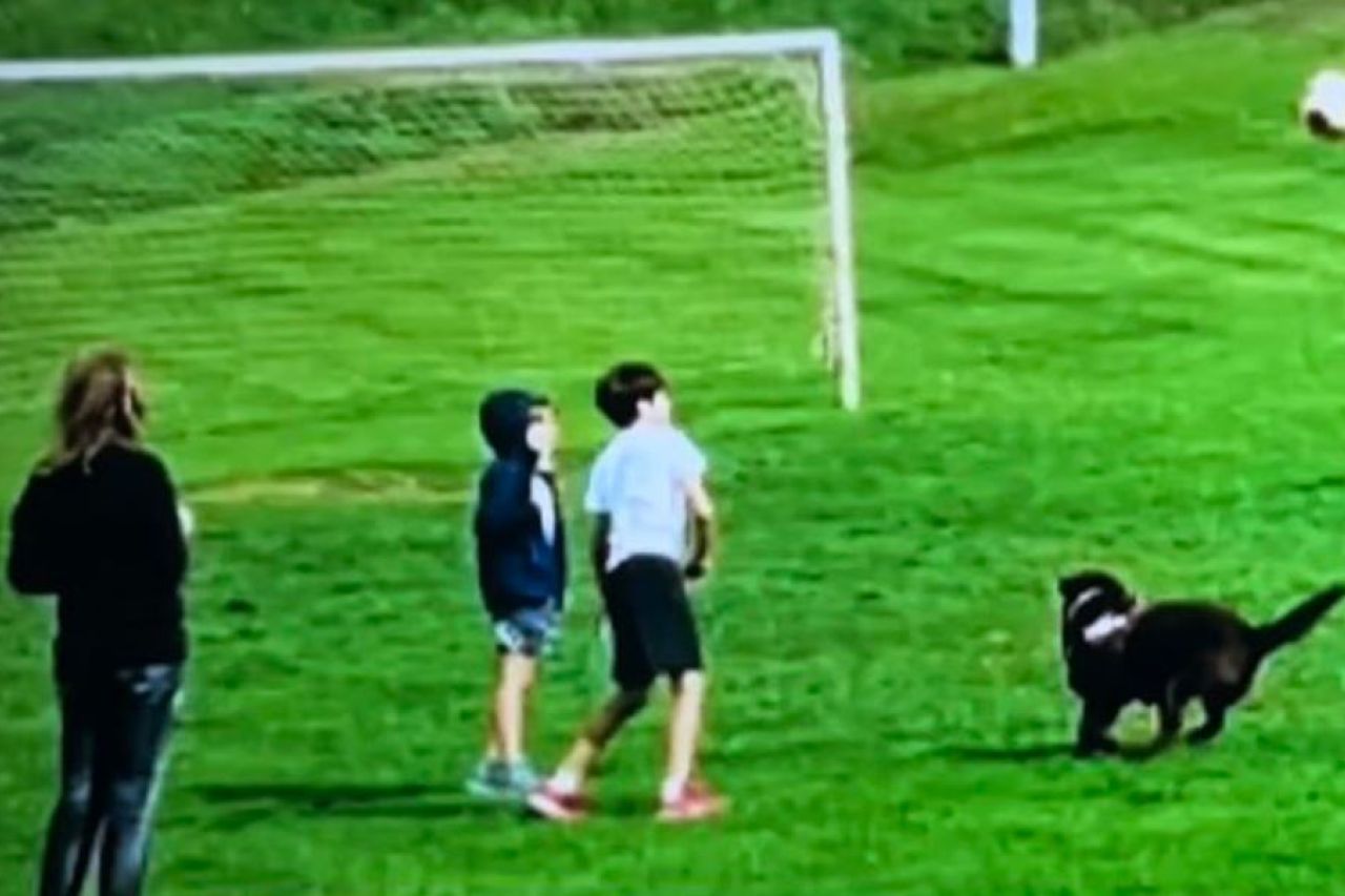 Captan a Clara Chía conviviendo con hijos de Shakira y Piqué