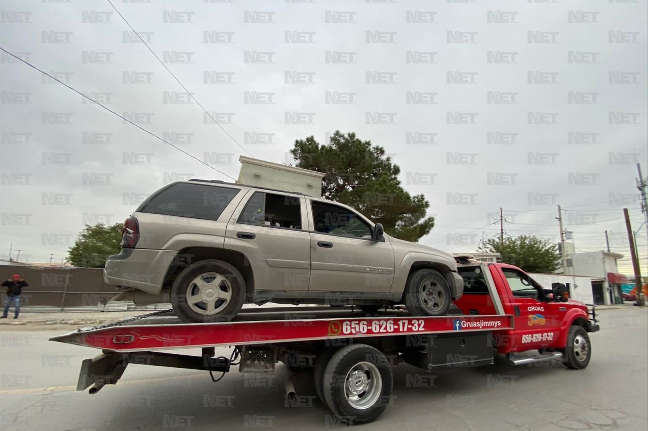 Aseguraron cinco armas en segunda camioneta abandonada