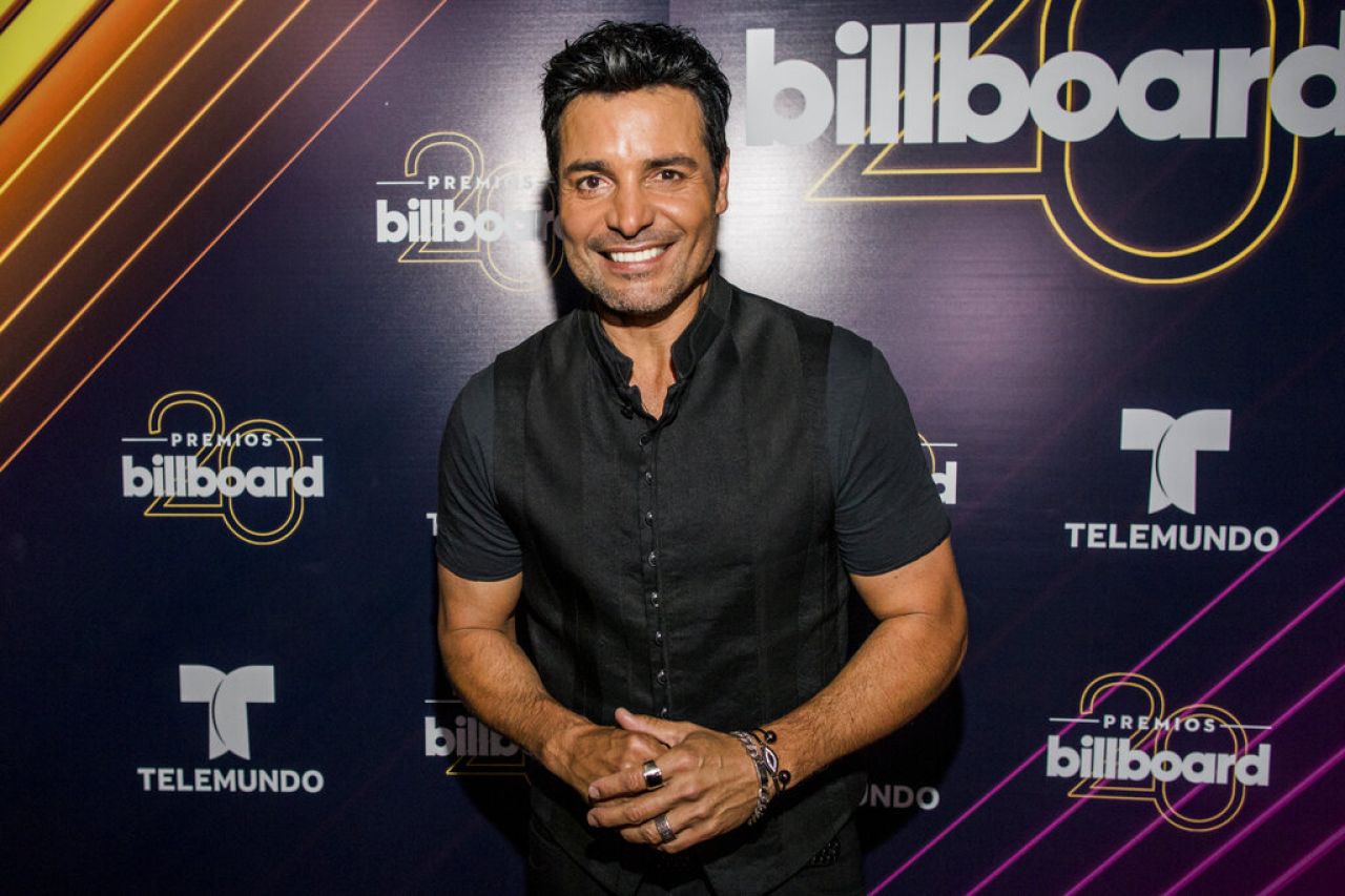 Video: Chayanne celebra su cumpleaños 57 y confirma que es el papá de AL