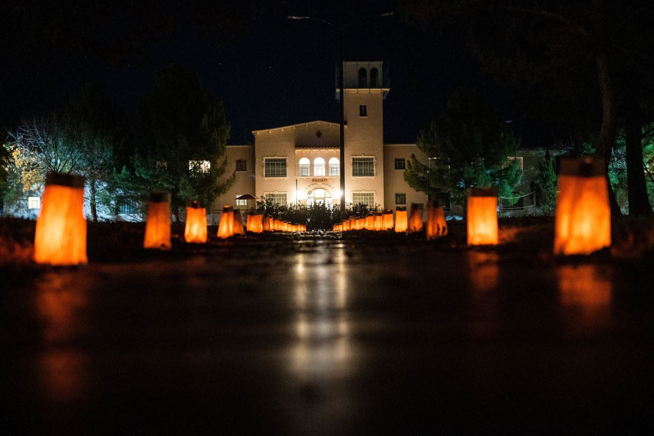 Universidad de Nuevo México será sede de la Noche de las Luminarias