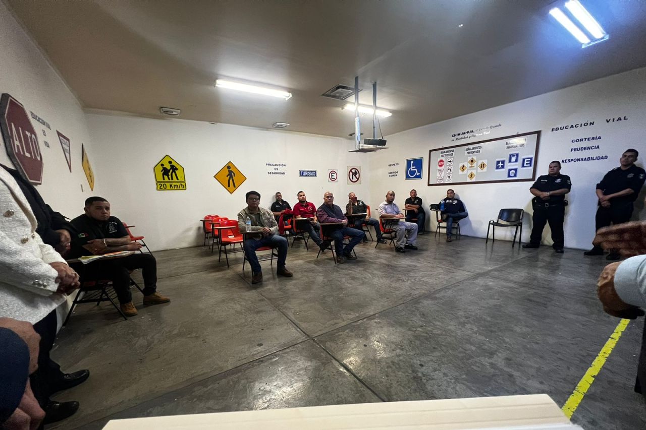 Acreditan a instructores de escuelas de manejo en Cuauhtémoc
