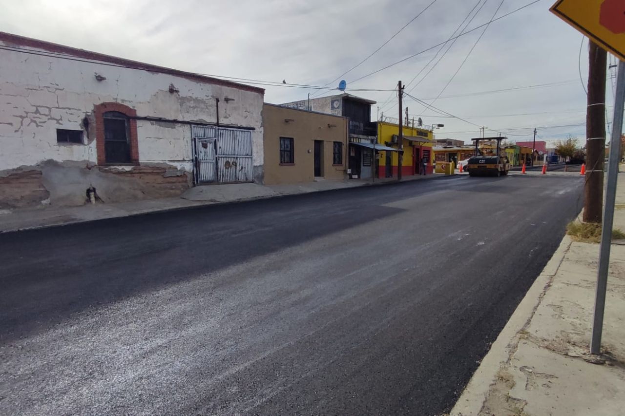 Rehabilitarán calle Ramón Rayón; piden a colonos quitar autos