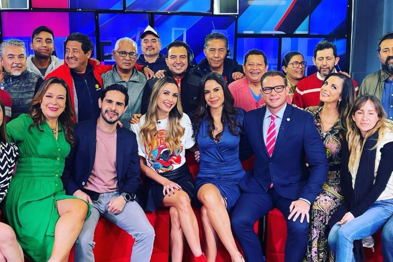 Video: Así fue la despedida de Paola Rojas y su equipo de noticias