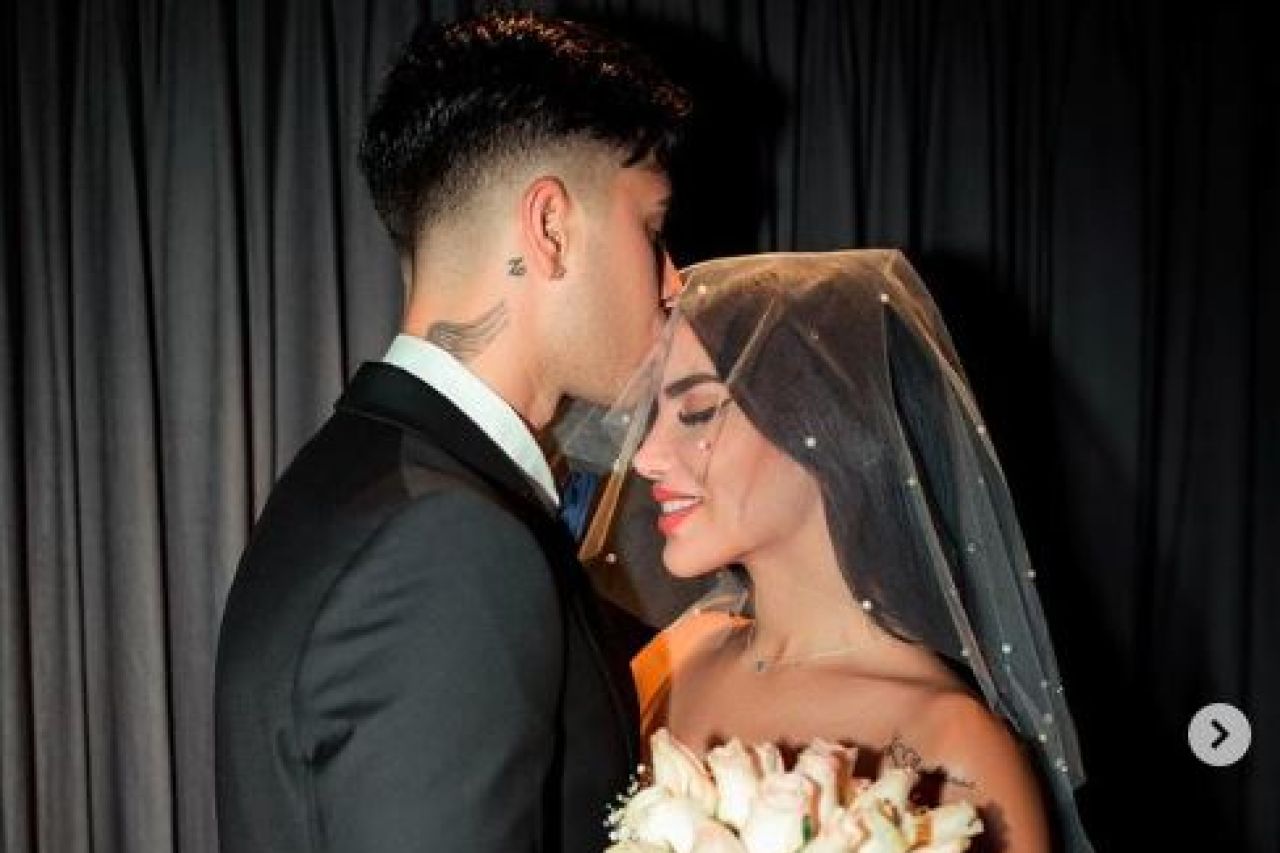 Celebran Kimberly Loaiza y JD Pantoja 10 años juntos