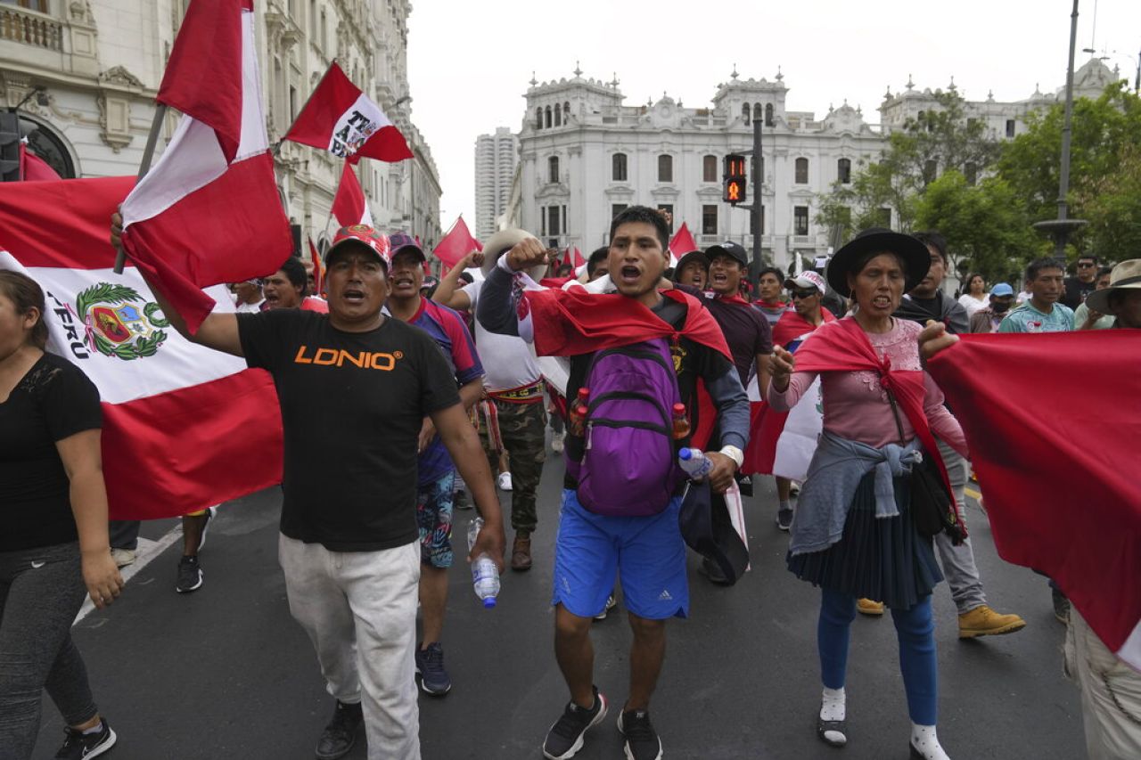Lima, epicentro de protestas en contra del gobierno de Perú