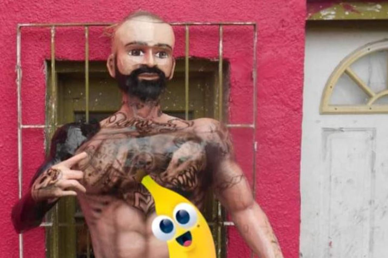 Tras polémico video, crean piñata de Babo