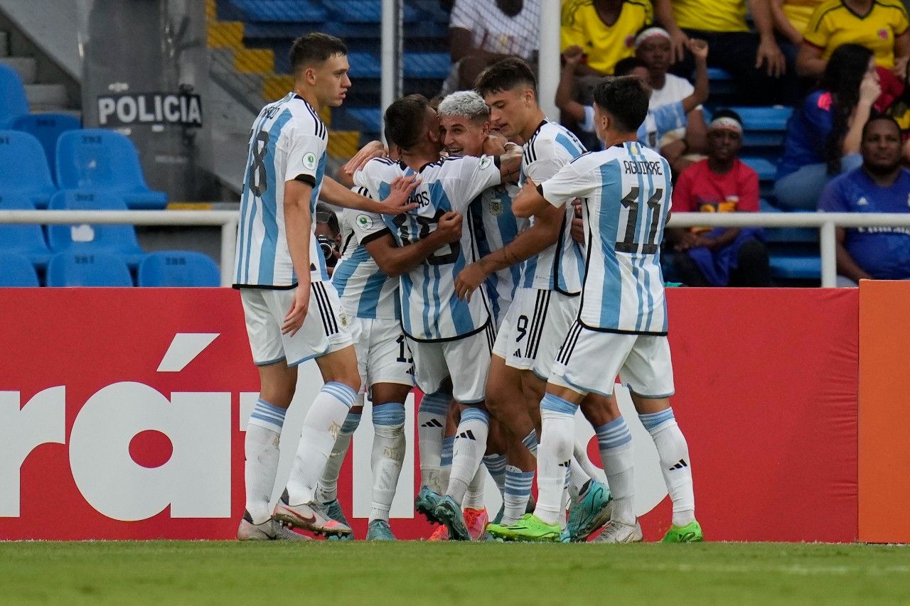Argentina vence a Perú y sigue con vida en el Sudamericano Sub20