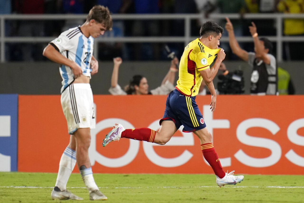 Avanza Colombia y elimina a Argentina en Sudamericano Sub-20