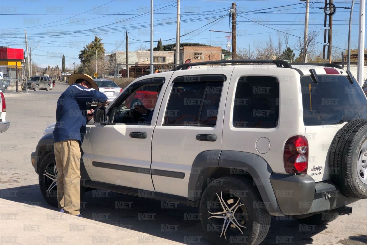 Reabren punto de placas por primera vez para regularizados con Repuve