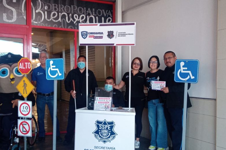 No ocupes mi lugar Piden respetar cajones azules de estacionamiento