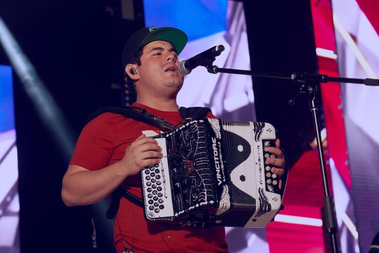 Alfredo Olivas se presentará en el cierre de la Feria Juárez