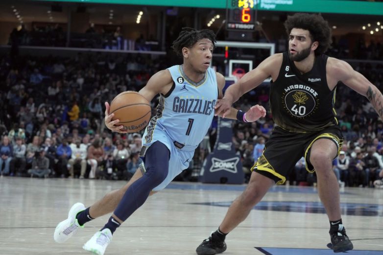 Derrotan Grizzlies a los Warriors