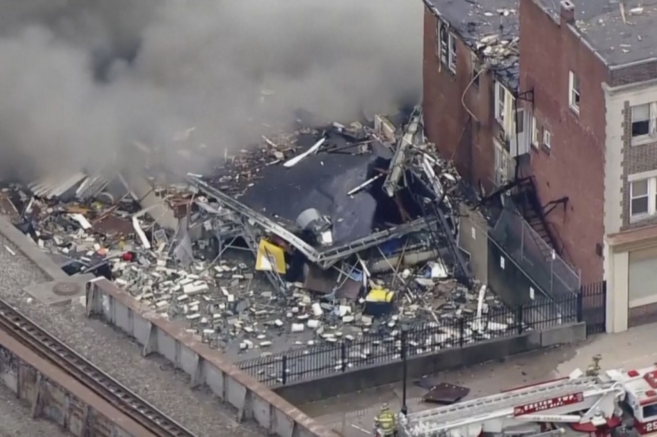 Explosión en fábrica de chocolate en Pensilvania deja 2 muertos